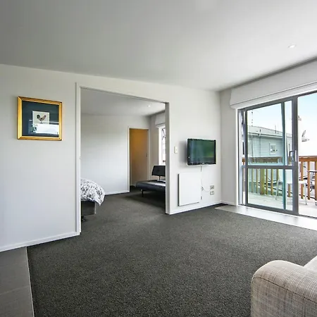 Kohimarama Beach Bed & Breakfast-3